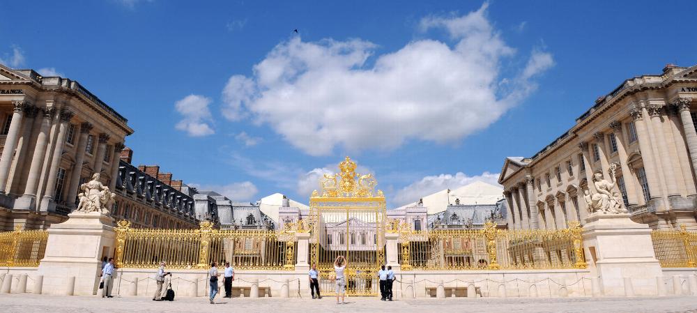 Advancing Veterinary Dermatology & Eye Care: Insights from MP Labo Europe Discover key insights from the MP Labo European Partners Meeting in Versailles, where Samaxia joined veterinary experts and global distributors to explore advances in veterinary dermatology, non-prescription eye care and feline health. Learn how evidence-led innovation, upcoming research on Sensiderm, and international best practice are shaping the future of pet healthcare for UK veterinary practices and pet owners.